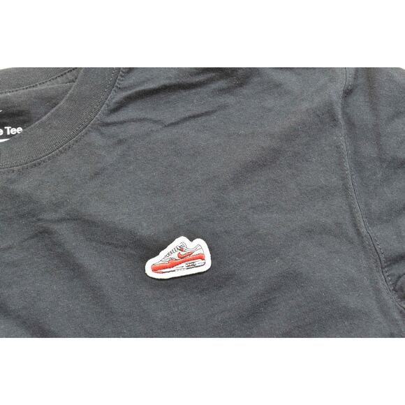 Nike The Nike Tee Loose Fit Embroidered Air Max Patch Sneacker Black Size S - Picture 7 of 8